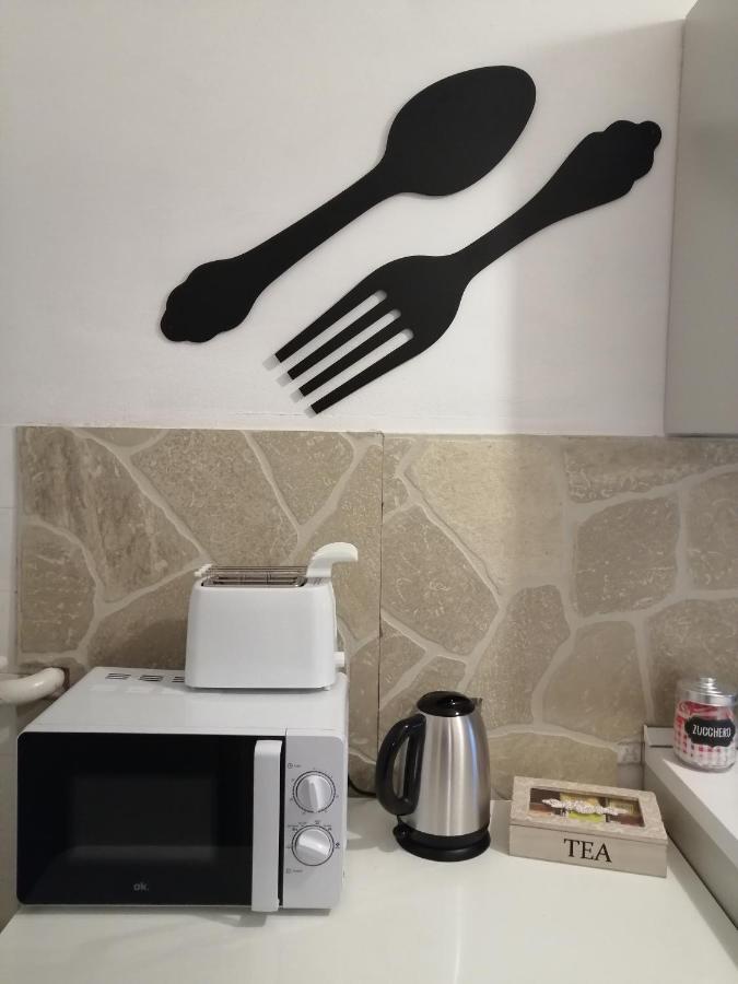 Da Fabio E Francesca - Holiday Apartment เวโรนา ภายนอก รูปภาพ